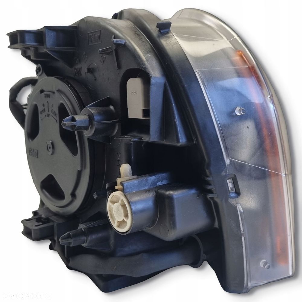 LAMPA PRAWA Volvo XC90 prawy przód przednia EUROPEJSKA EUROPA 8620572 - 7