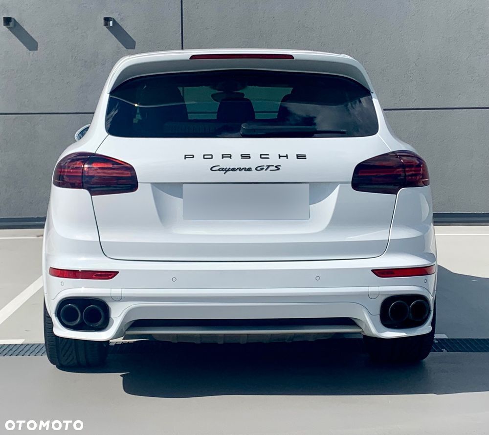 Porsche Cayenne GTS - 2