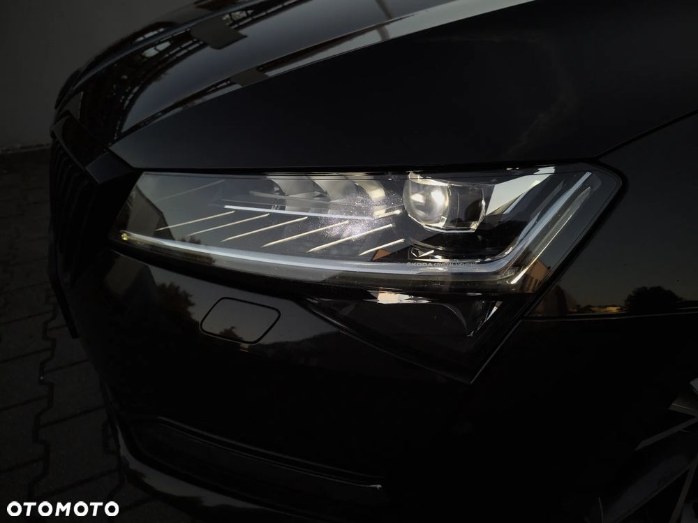 Skoda Superb 2.0 TDI 4x4 DSG Sportline - 16
