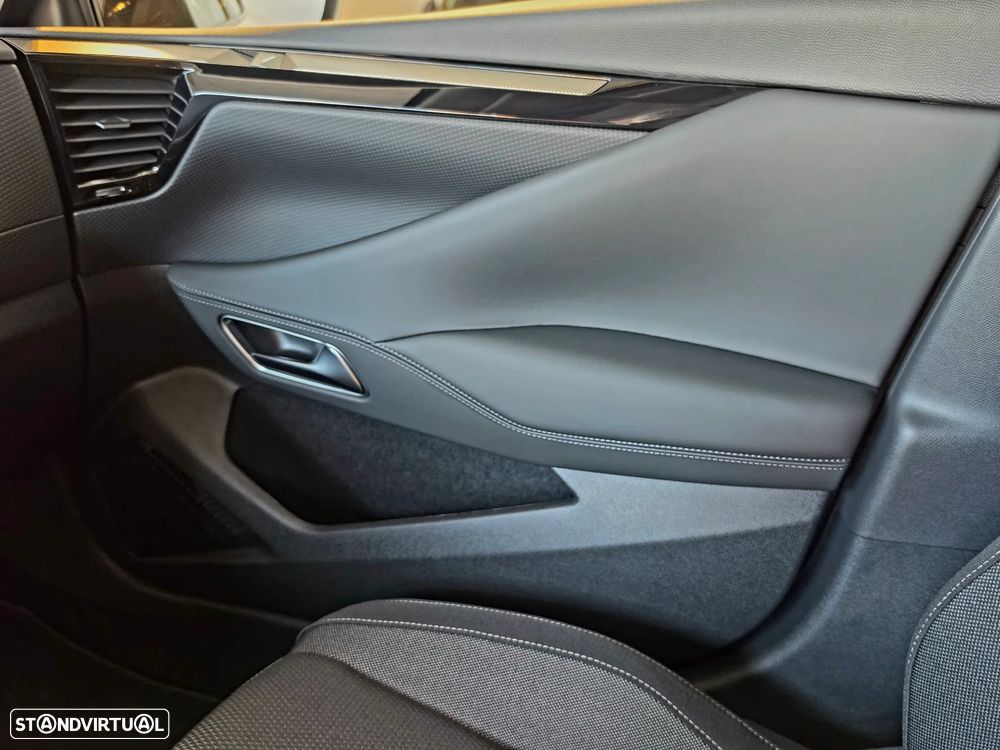 DS DS4 E-TENSE 225 BASTILLE - 28