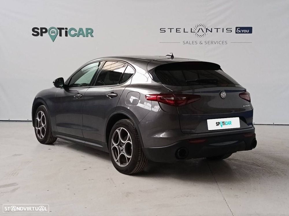 Alfa Romeo Stelvio 2.2 D Sprint AT8 - 5