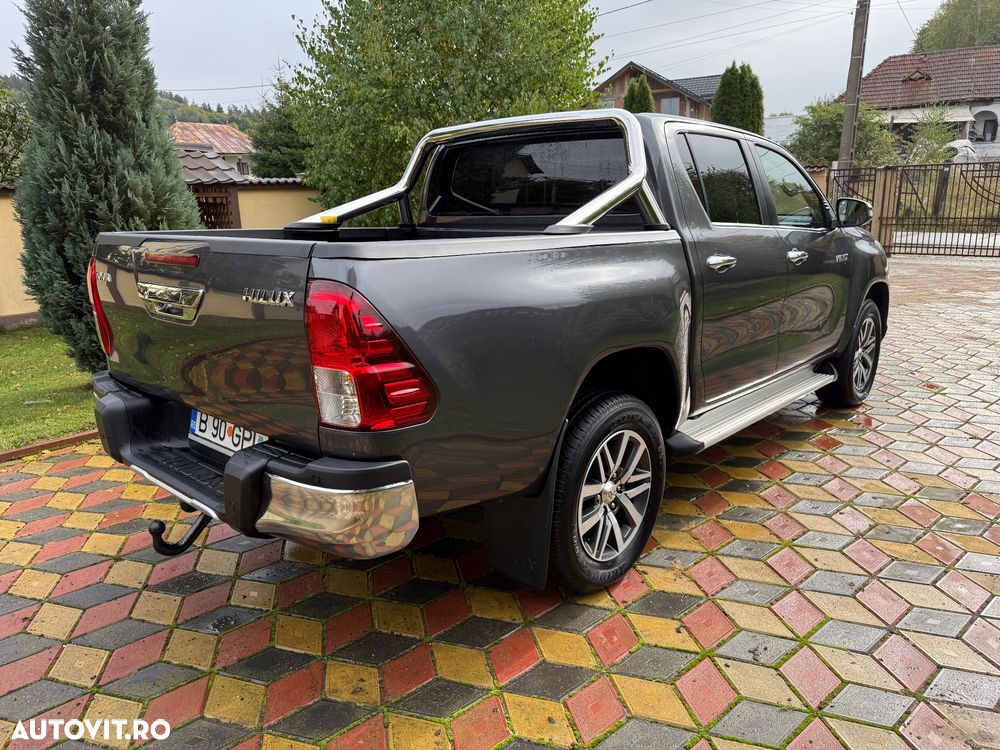 Toyota Hilux 4x4 Double Cab A/T cu Safety Sense Style - 14