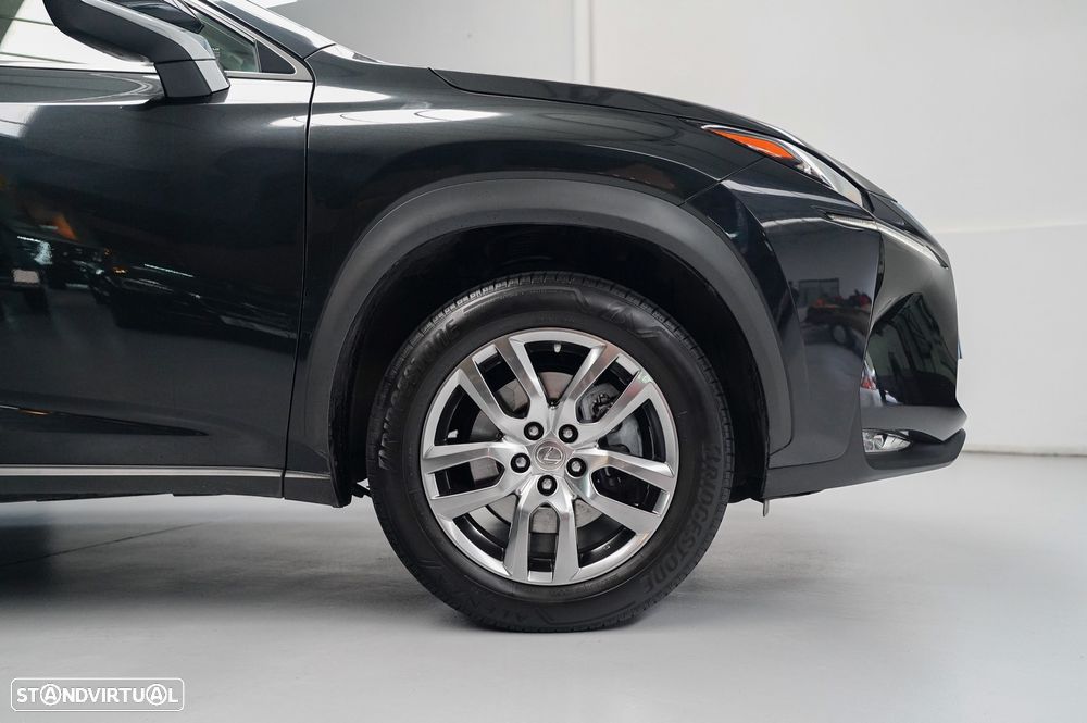 Lexus NX 300h Executive Plus 4WD - 7