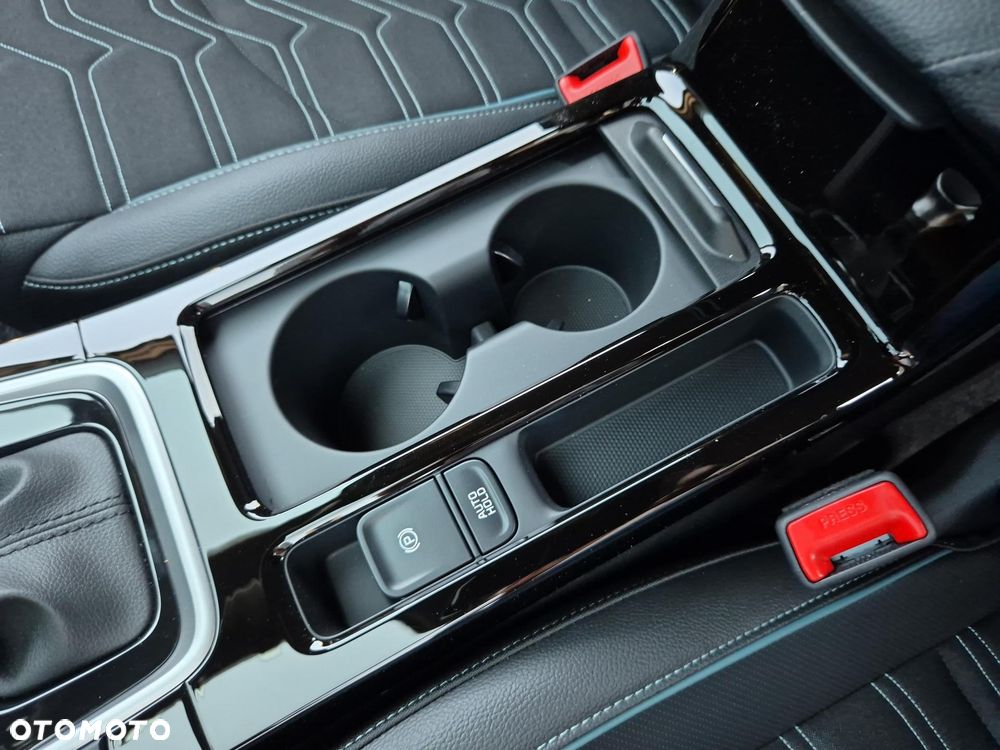 Kia XCeed 1.6 T-GDI Tribute DCT - 28