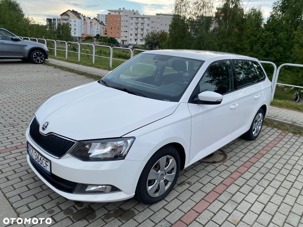 Skoda Fabia 1.2 TSI Active - 3