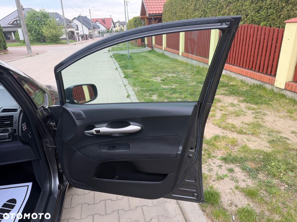 Toyota Auris 1.33 VVT-i Edition - 33
