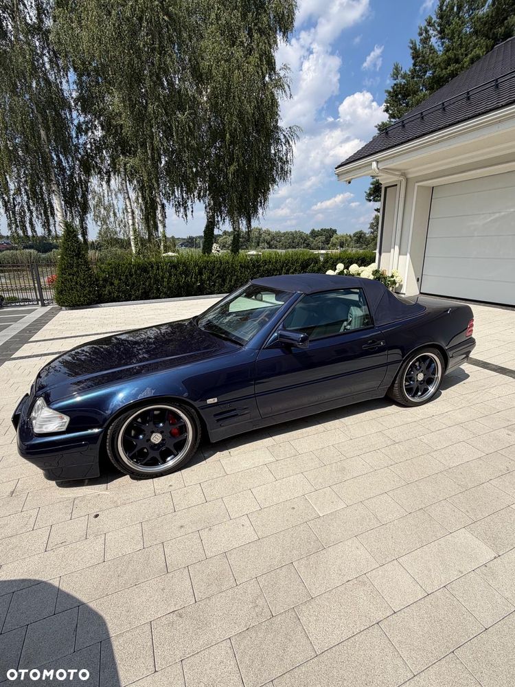 Mercedes-Benz SL - 21