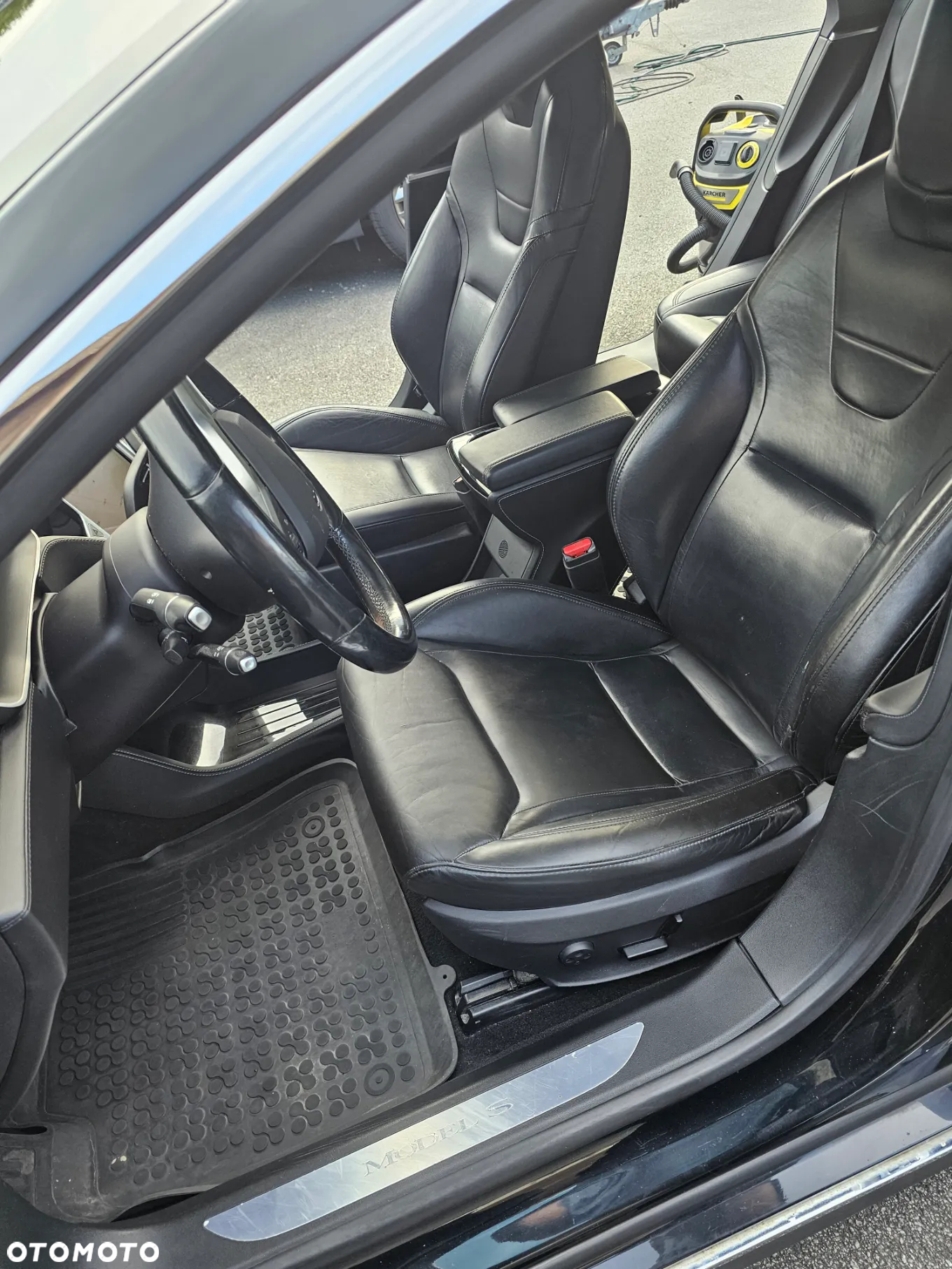 Tesla Model S 85 D Performance - 15