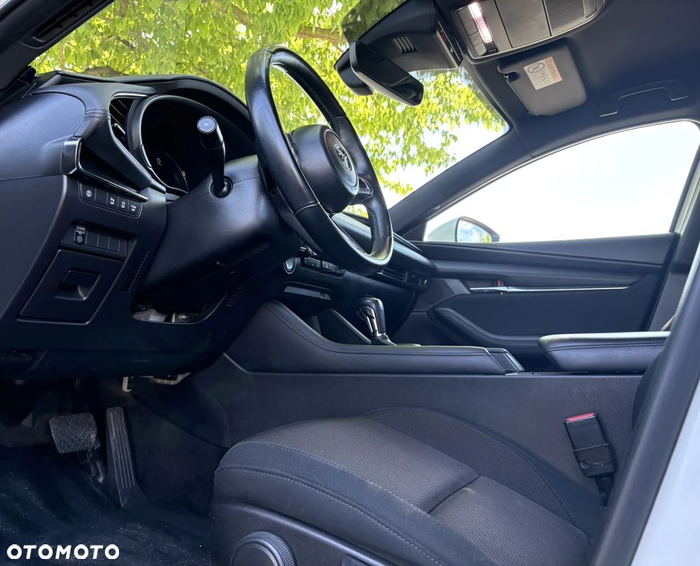 Mazda 3 2.0 mHEV Kanjo - 11