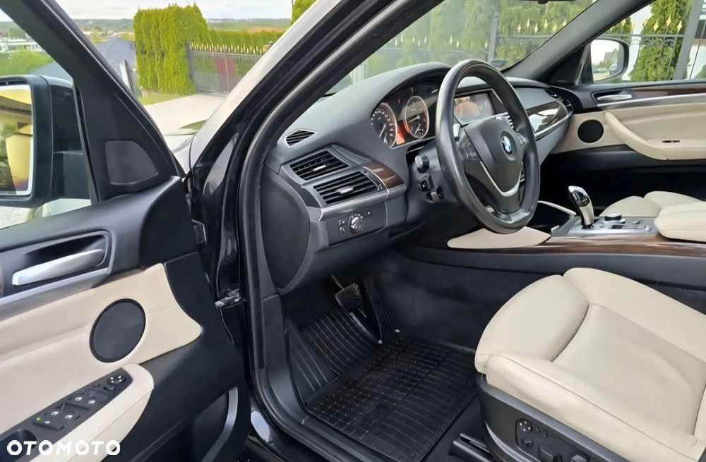 BMW X6 - 29