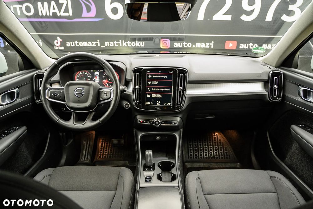 Volvo XC 40 T3 Momentum - 10