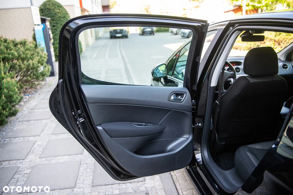 Peugeot 308 2.0 HDi Premium - 18