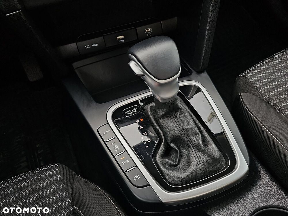 Kia XCeed 1.5 T-GDI M DCT - 18