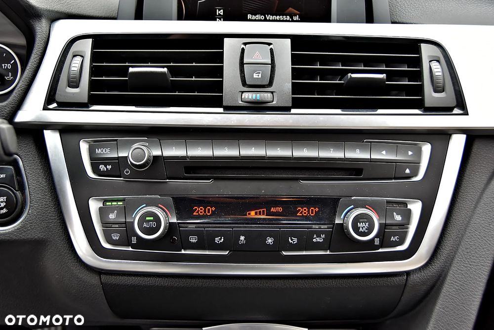 BMW 3GT 320i Luxury Line - 26