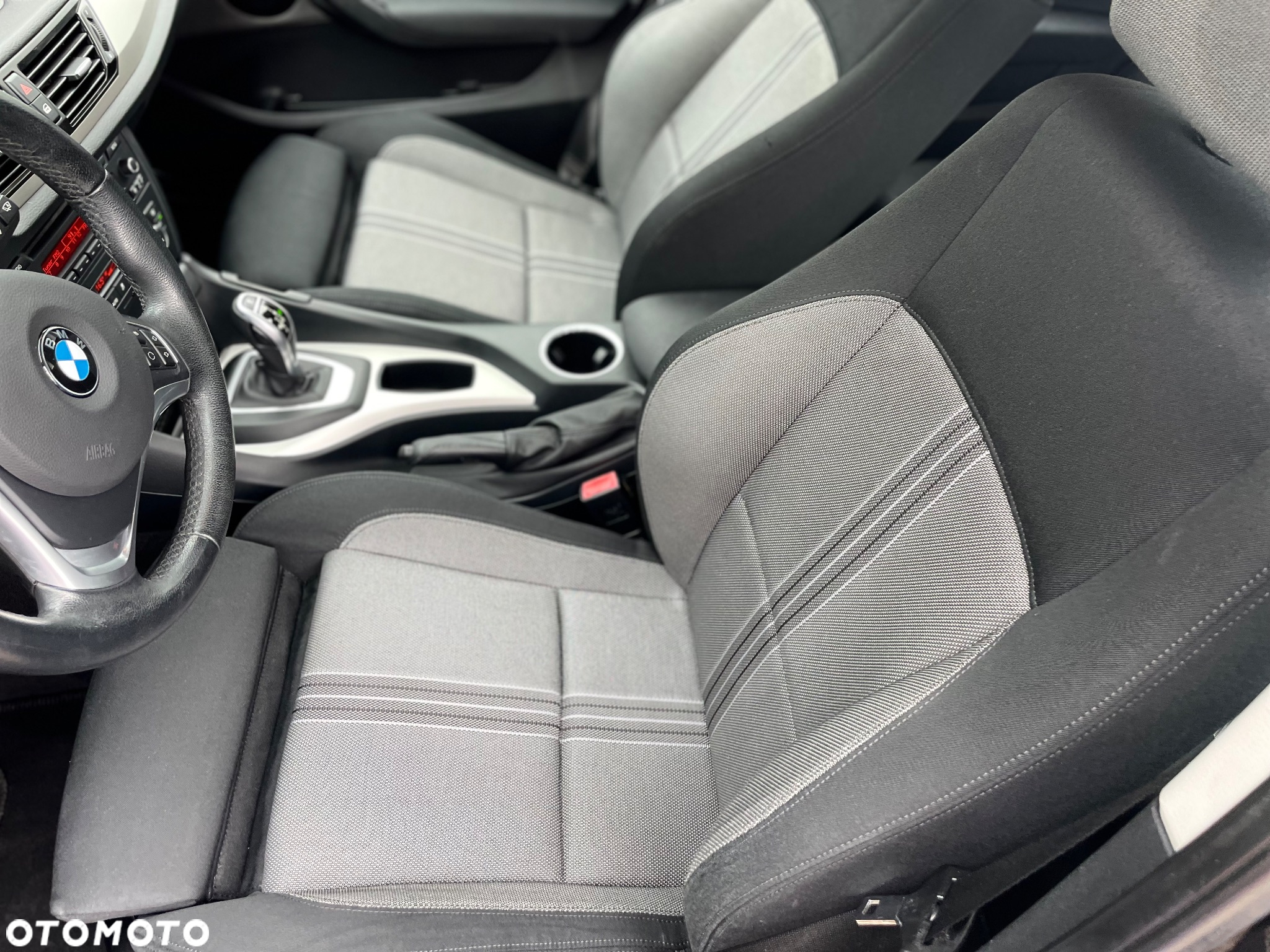 BMW X1 sDrive18d Sport Line - 11