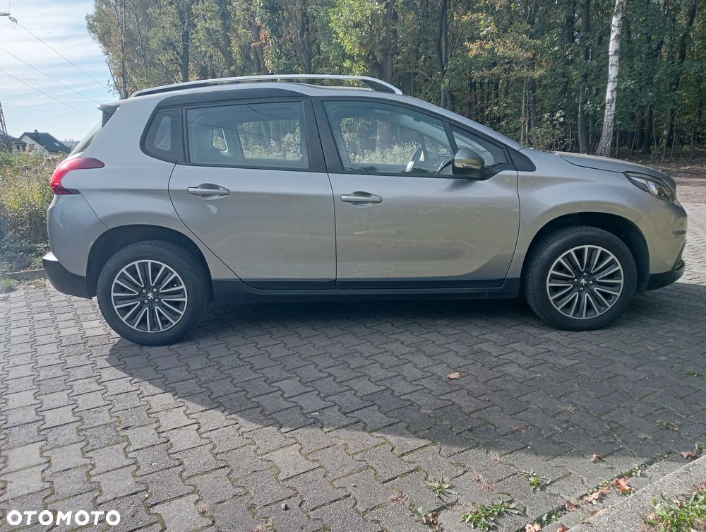 Peugeot 2008 PureTech 82 Style - 2