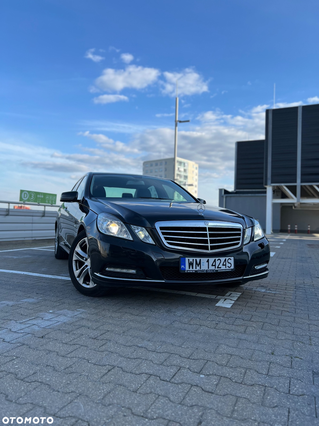 Mercedes-Benz Klasa E 350 CDI BlueEff Avantgarde - 2