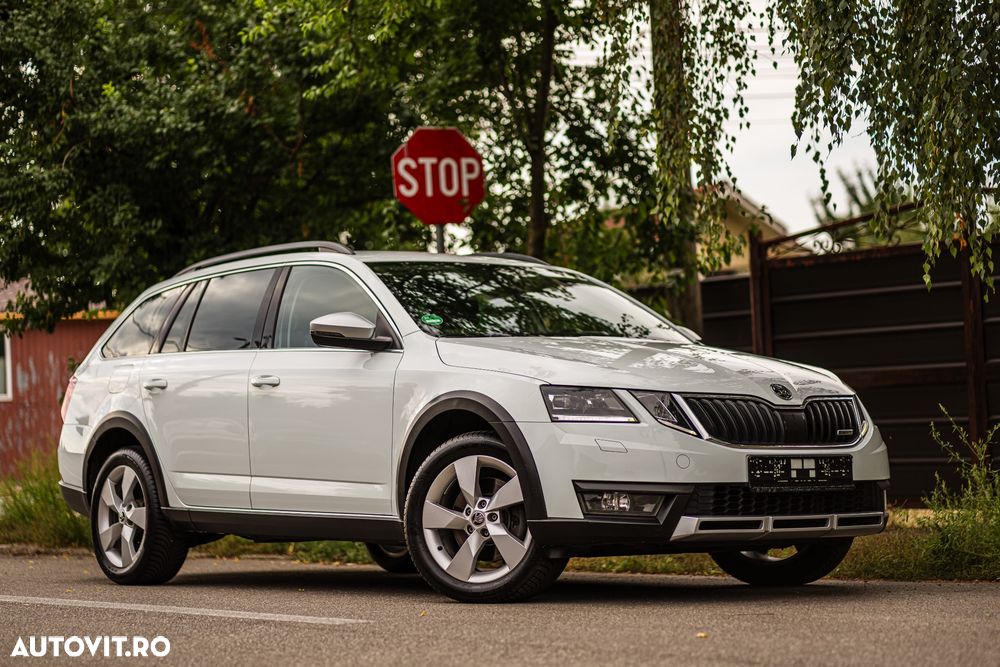 Skoda Octavia 2.0 TDI 4x4 DSG Scout - 1