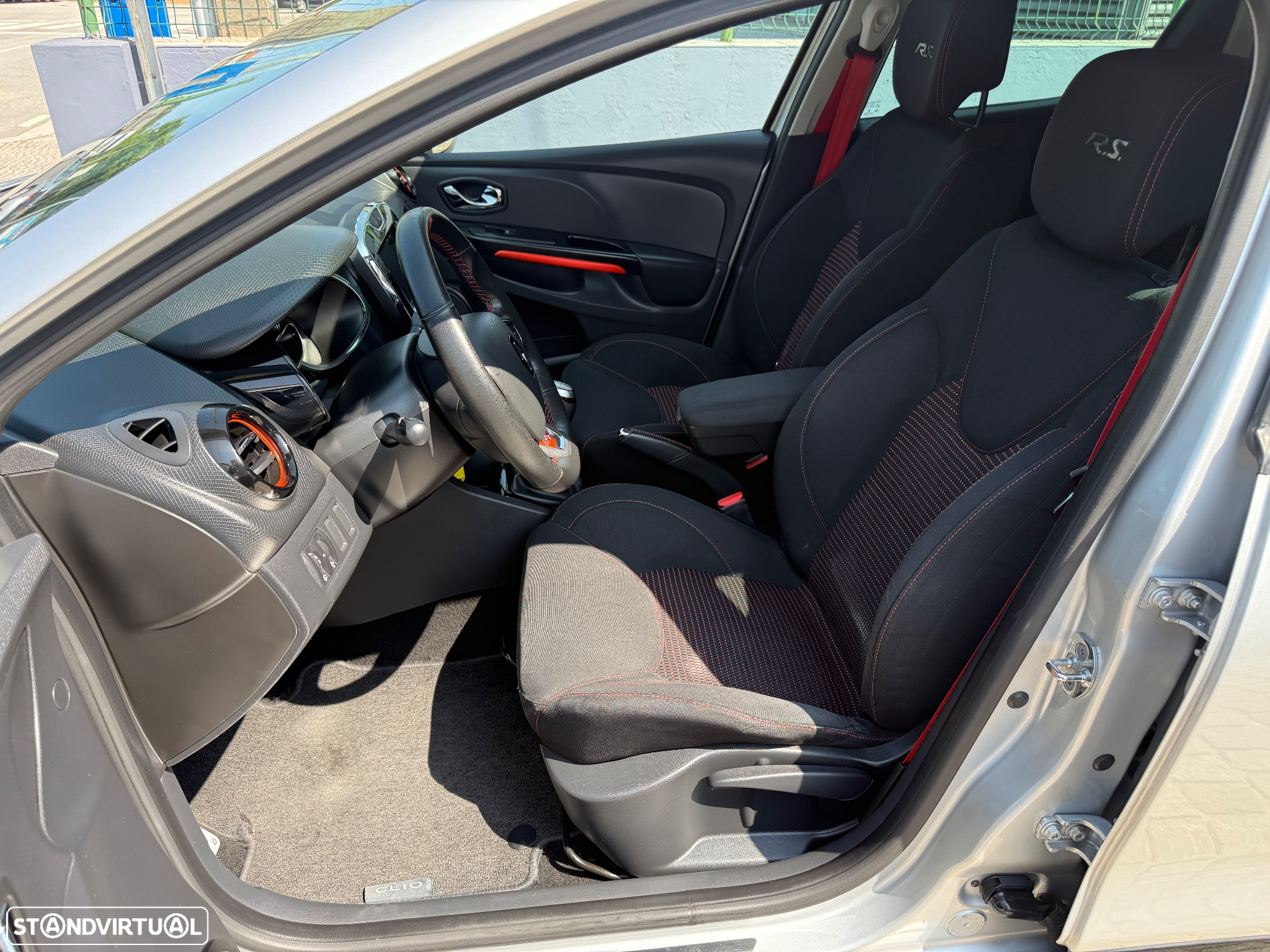 Renault Clio 1.5 dCi Dynamique S - 17