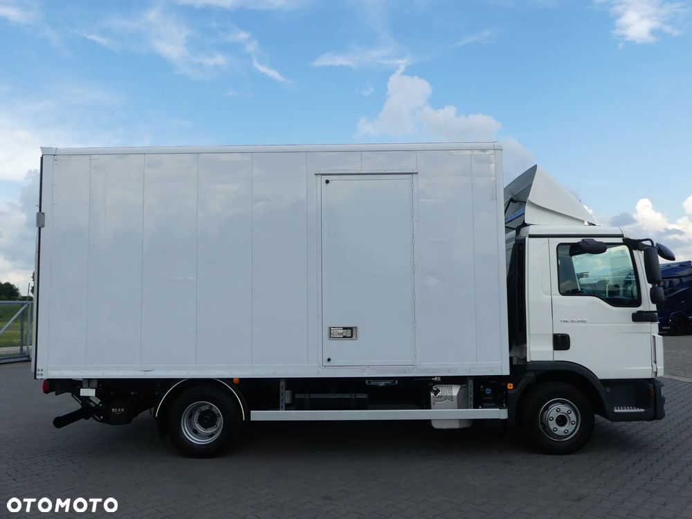 MAN TGL 12.190 / EURO 6 / KONTENER + WINDA / NISKI PRZEBIEG / - 11