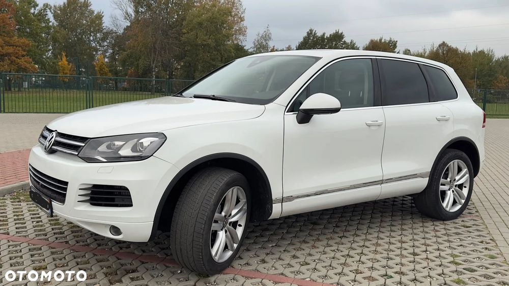 Volkswagen Touareg - 1