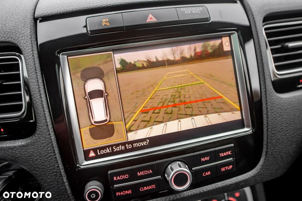 Volkswagen Touareg 3.0 V6 TDI BMT Perfectline R-Style - 25