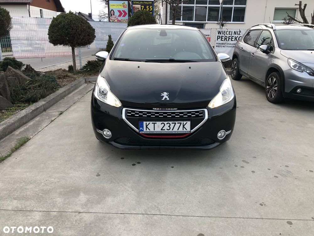 Peugeot 208 1.6 THP GTi - 2
