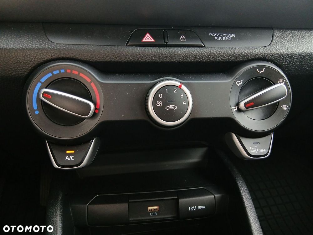 Kia Stonic 1.2 M - 23