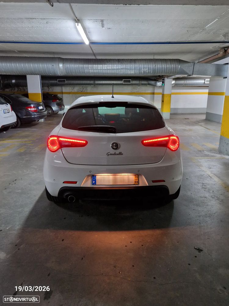 Alfa Romeo Giulietta - 8