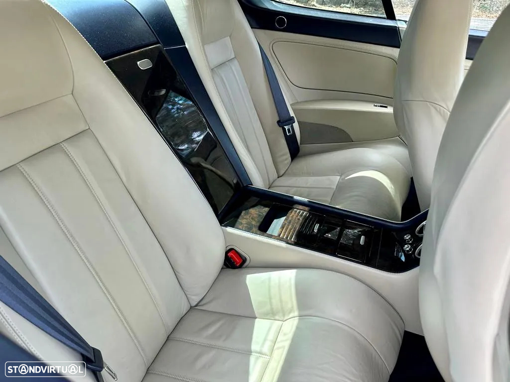 Bentley Continental GT - 17