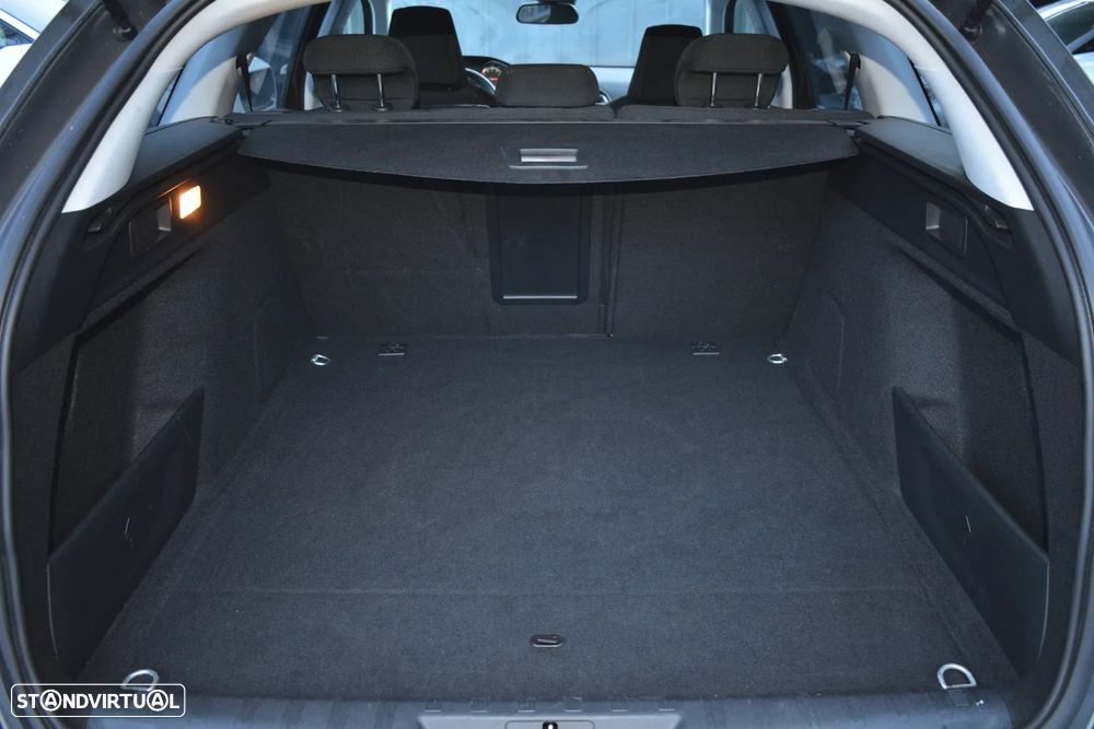 Peugeot 308 SW 1.2 PureTech Allure Full LED - 10