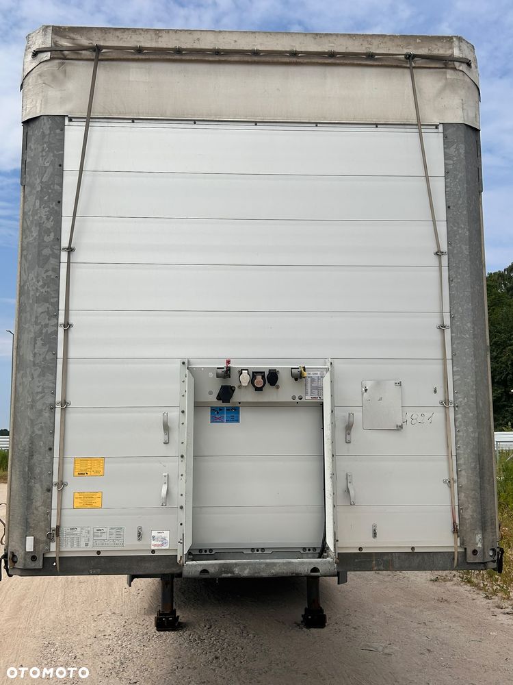 Schmitz Cargobull SCB*S3T - 2