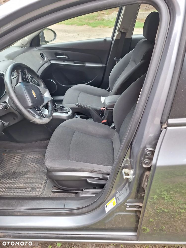 Chevrolet Cruze 1.8 LT+ - 17