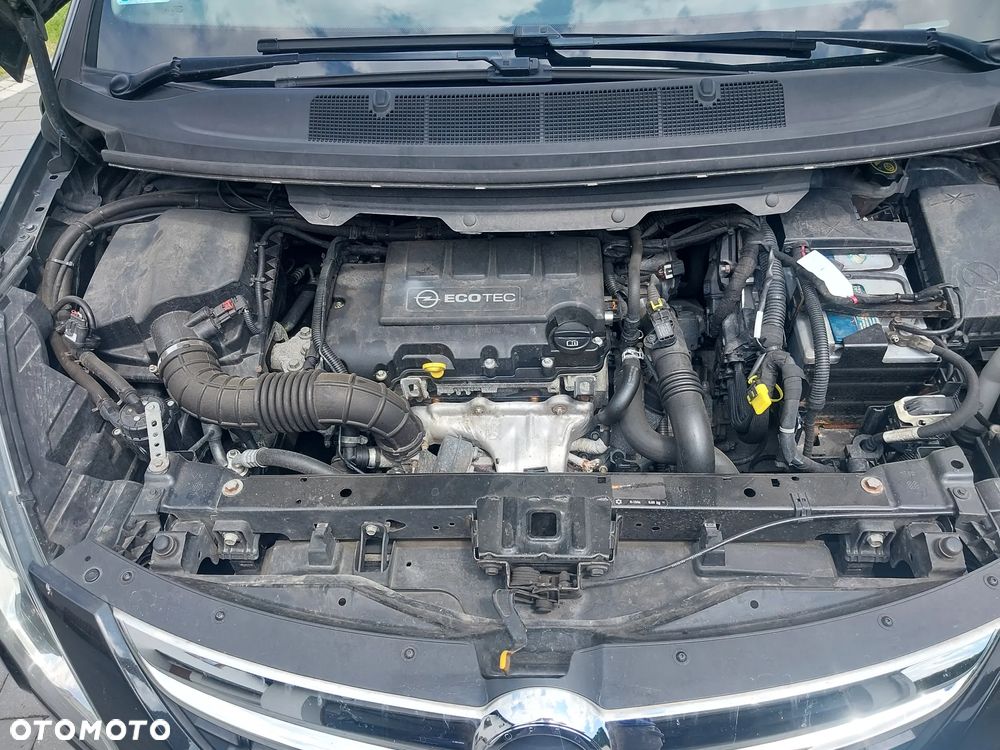Opel Zafira - 10