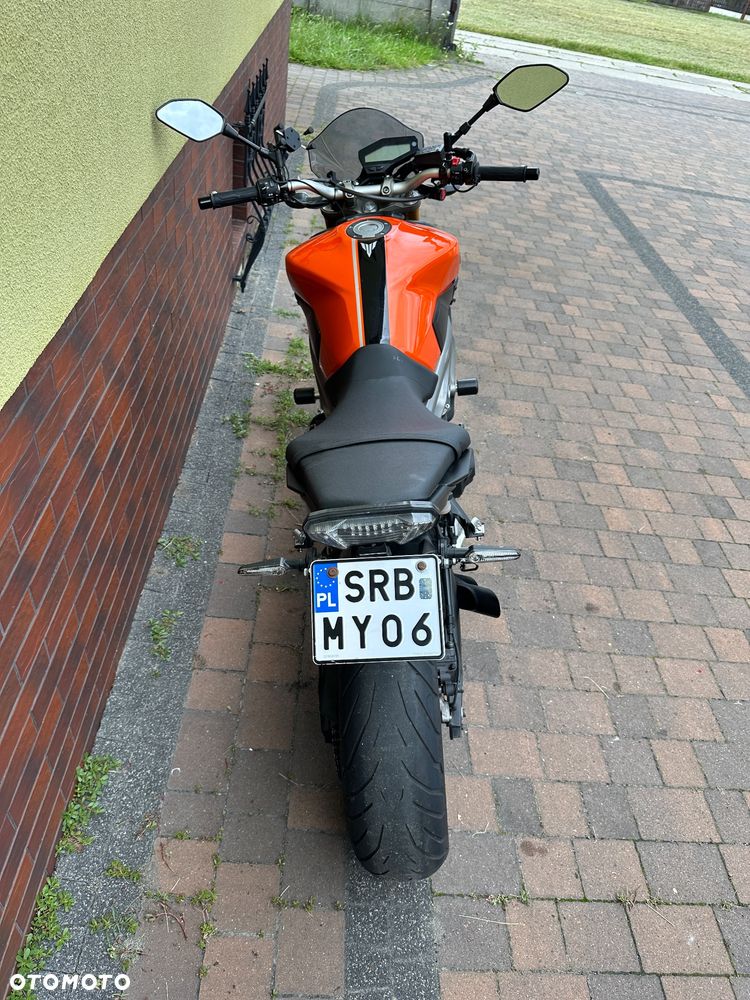 Yamaha MT - 4