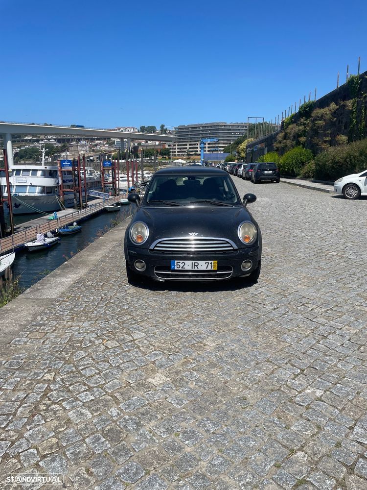 MINI 3 Portas Cooper D - 2