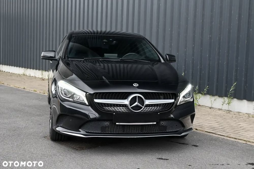 Mercedes-Benz CLA - 4