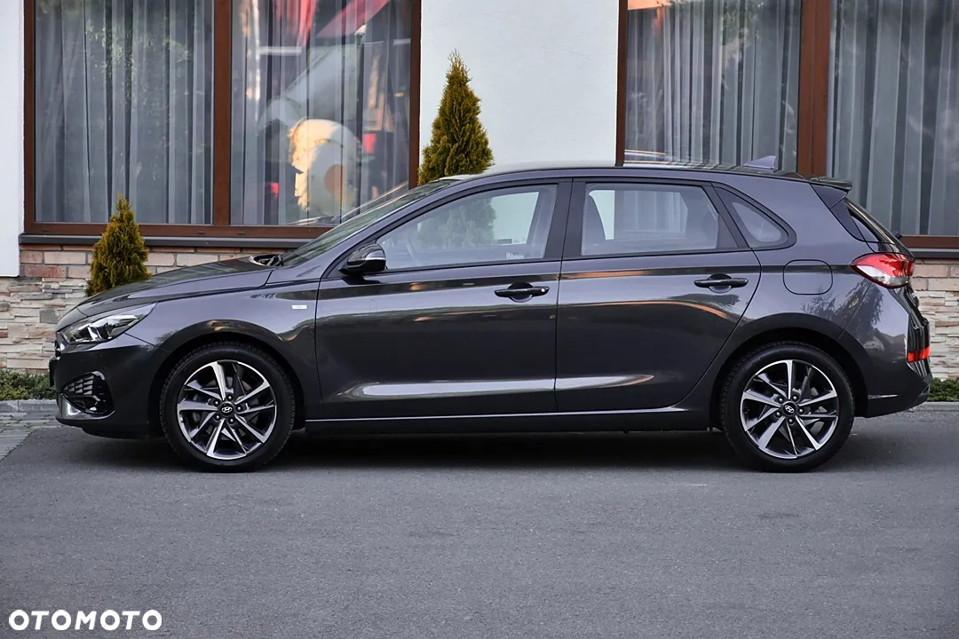 Hyundai i30 1.0 T-GDI 48V-Hybrid DCT Intro - 14