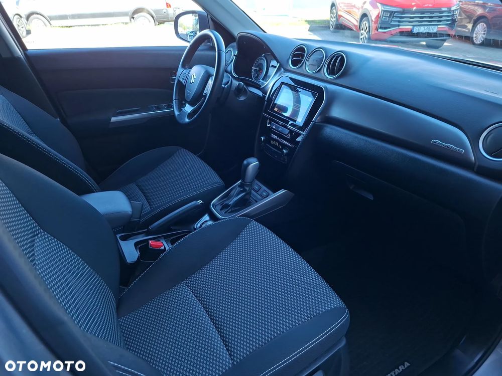 Suzuki Vitara 1.4 Boosterjet SHVS Premium 4WD - 37