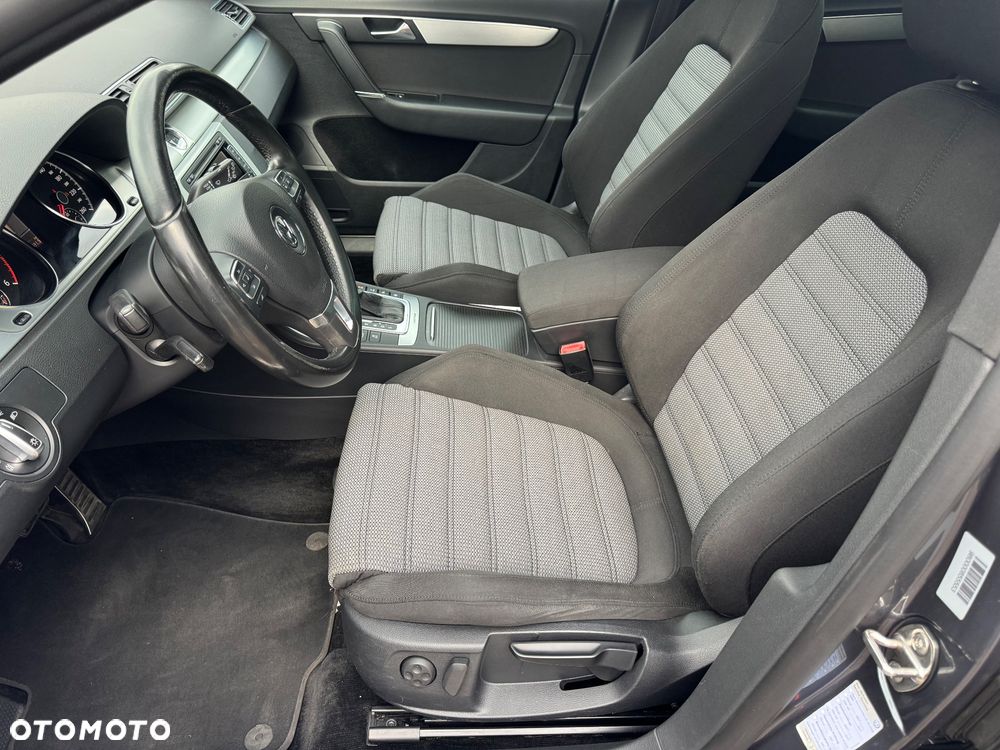 Volkswagen Passat Alltrack - 13