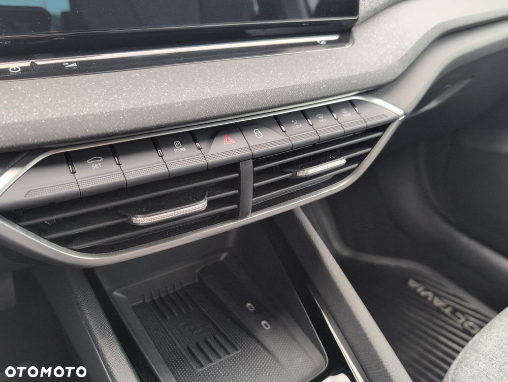 Skoda Octavia 2.0 TDI Edition 130 Selection DSG - 34
