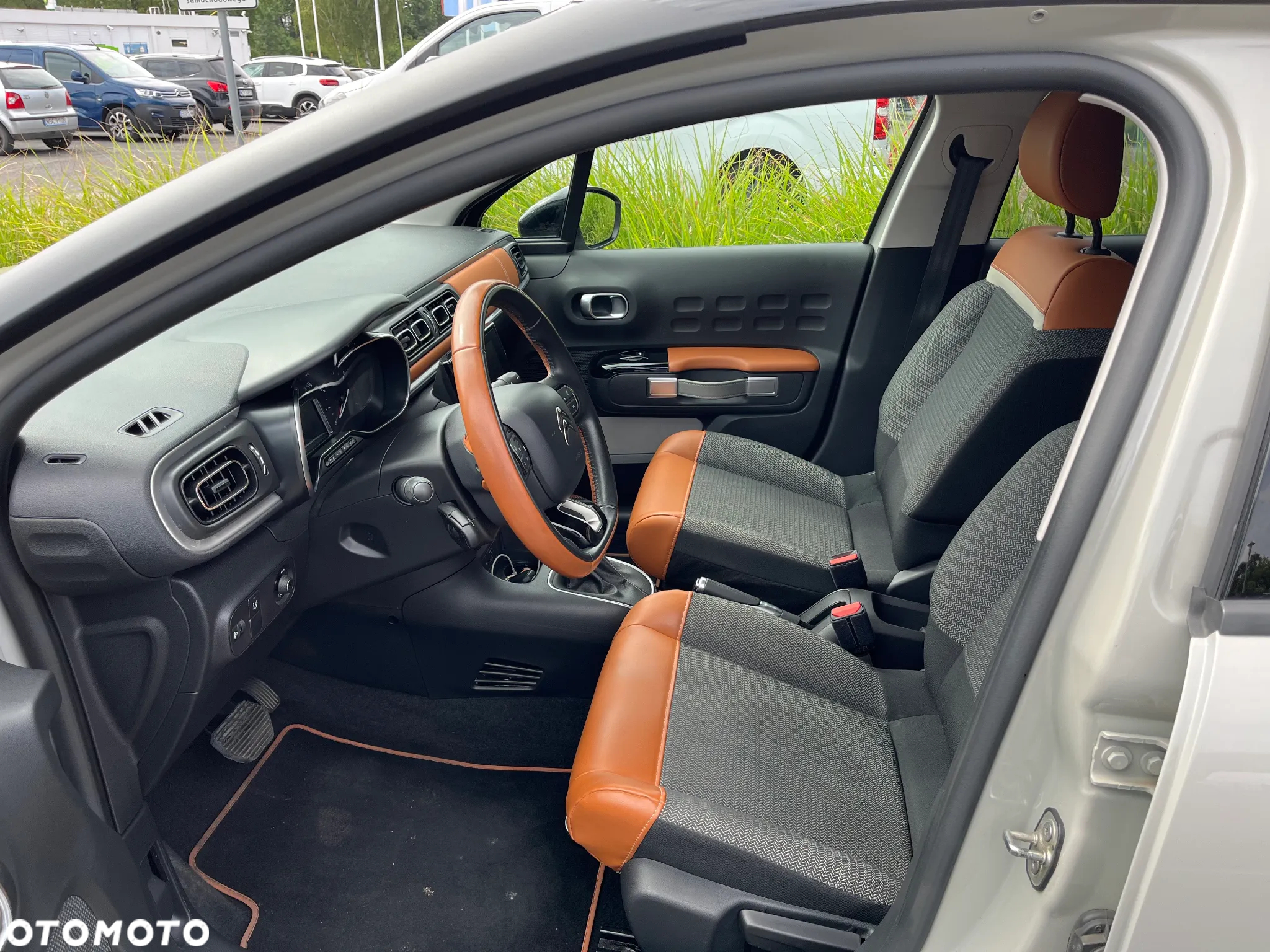 Citroën C3 1.2 PureTech Shine S&S EAT6 - 15