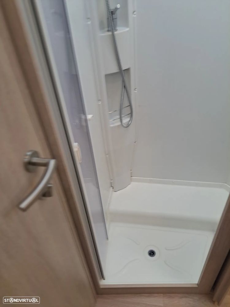 Rapido 696F Premium Edition - 23