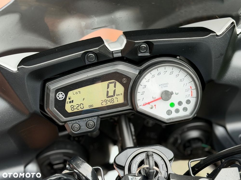 Yamaha FZ8 - 28