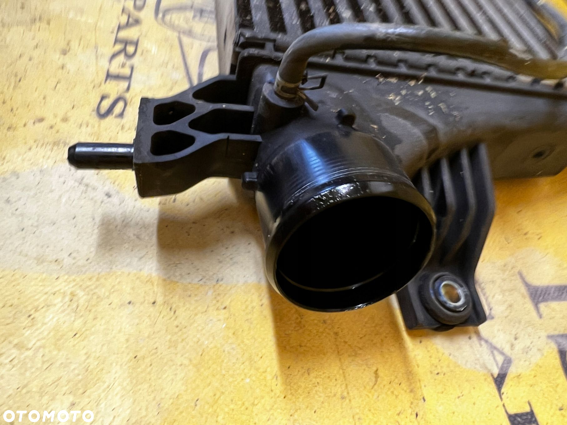 CHŁODNICA POWIETRZA INTERCOOLER TOYOTA HILUX VIII 8 2.4D D4D - 6