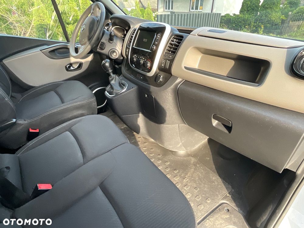 Renault Trafic - 13