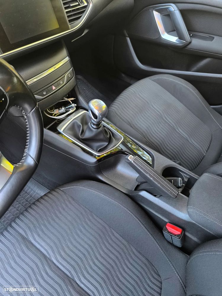 Peugeot 308 SW BlueHDi 120 Stop & Start Allure - 9
