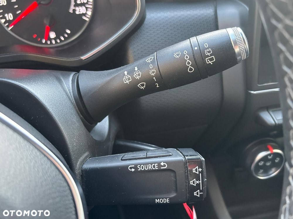 Renault Clio 1.5 dCi Energy Limited - 19