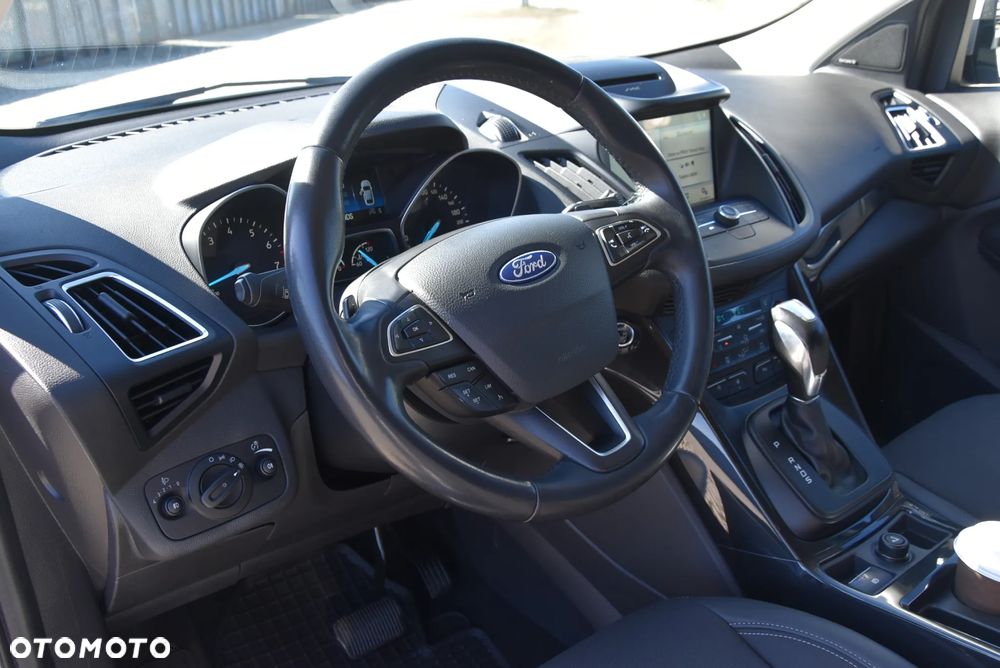 Ford Kuga 1.5 EcoBoost 4x4 Titanium - 19
