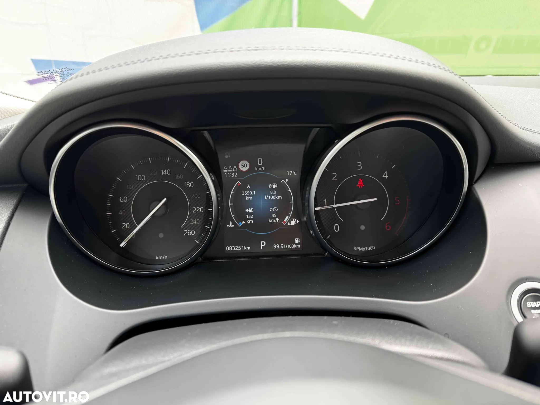 Jaguar E-Pace - 11